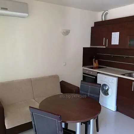 Lovely 1 Bedroom With Pool Green Hills * 索佐波尔